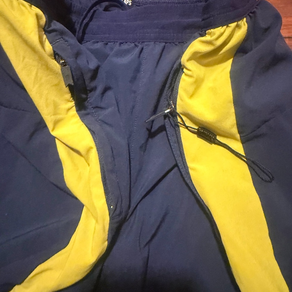 Fourlaps men’s Navy Athletic Shorts - Picture 5 of 6